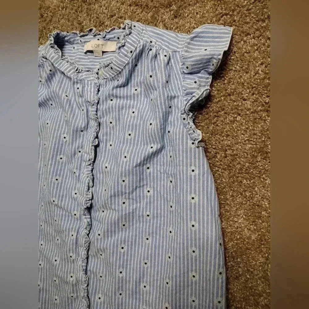 LOFT Floral Striped Ruffle sleeve Button down top - Picture 4 of 9